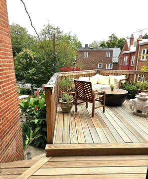 Terrace/patio - Foxhall Village, Georgetown Adjacent, 2 BR + Den, all new fab renovation (Washington)