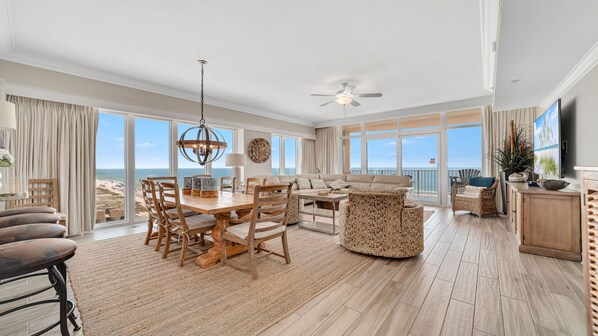 TV - Beachfront 4BR Corner Unit!  Water Slide!! (Gulf Shores)