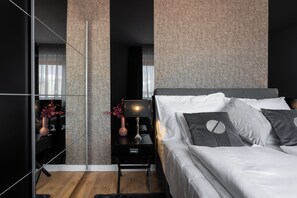 2 bedrooms, WiFi, bed sheets