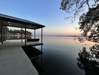 Wheeler Lake Retreat with private dock 