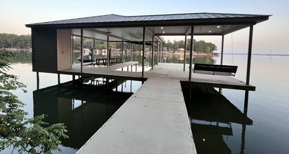 Wheeler Lake Retreat with private dock
