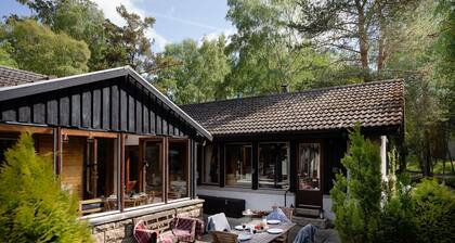 Langrick - a bungalow that sleeps 10 guests in 5 bedrooms