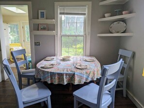 Dining - Lilac Cottage a Little Gem on Cottage Street (Vinalhaven)