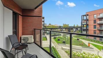 Apartamento City | Balcón