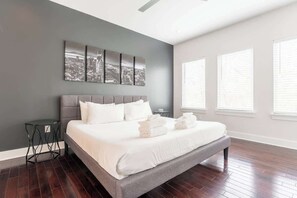 6 bedrooms, iron/ironing board, free WiFi, bed sheets