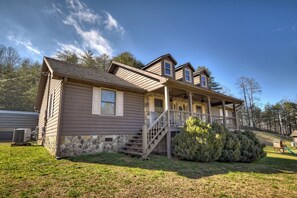 Exterior - Large Cabin Near the town of Blue Ridge! (Blue Ridge)