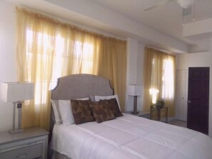 3 Schlafzimmer, Bügeleisen/Bügelbrett, WLAN, Bettwäsche