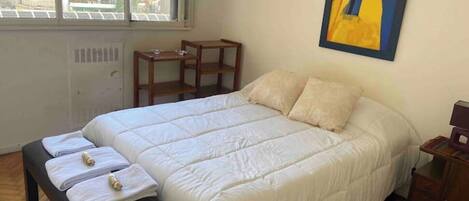 2 bedrooms, WiFi, bed sheets