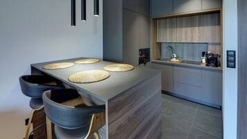 Leilighet – exclusive | Eget tekjøkken | Kjøleskap, kokeplater, oppvaskmaskin og kaffetrakter/tekoker