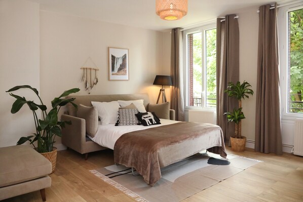 2 chambres, fer et planche à repasser, accès à Internet, literie fournie