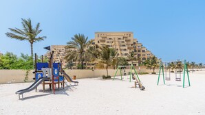 Beach - Amazing Stay With Beach Access & Balcony -rak (Ras Al Khaimah)