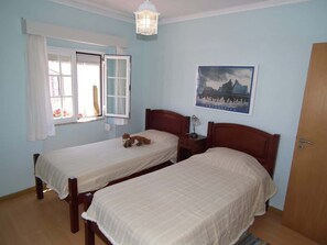 2 makuuhuonetta, Wi-Fi, vuodevaatteet