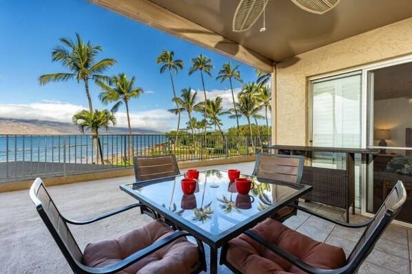 Appart'hôtel, 2 chambres | Restauration extérieure