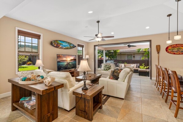 House, 3 Bedrooms | Living area