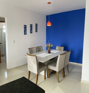 Apartment | Dining - Excelente Apto com piscina em Praia Grande (Praia Grande)