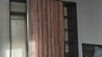 2 bedrooms