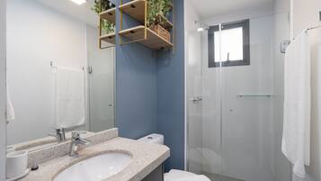 Apartamento executivo | Banheiro | Produtos de toalete grátis