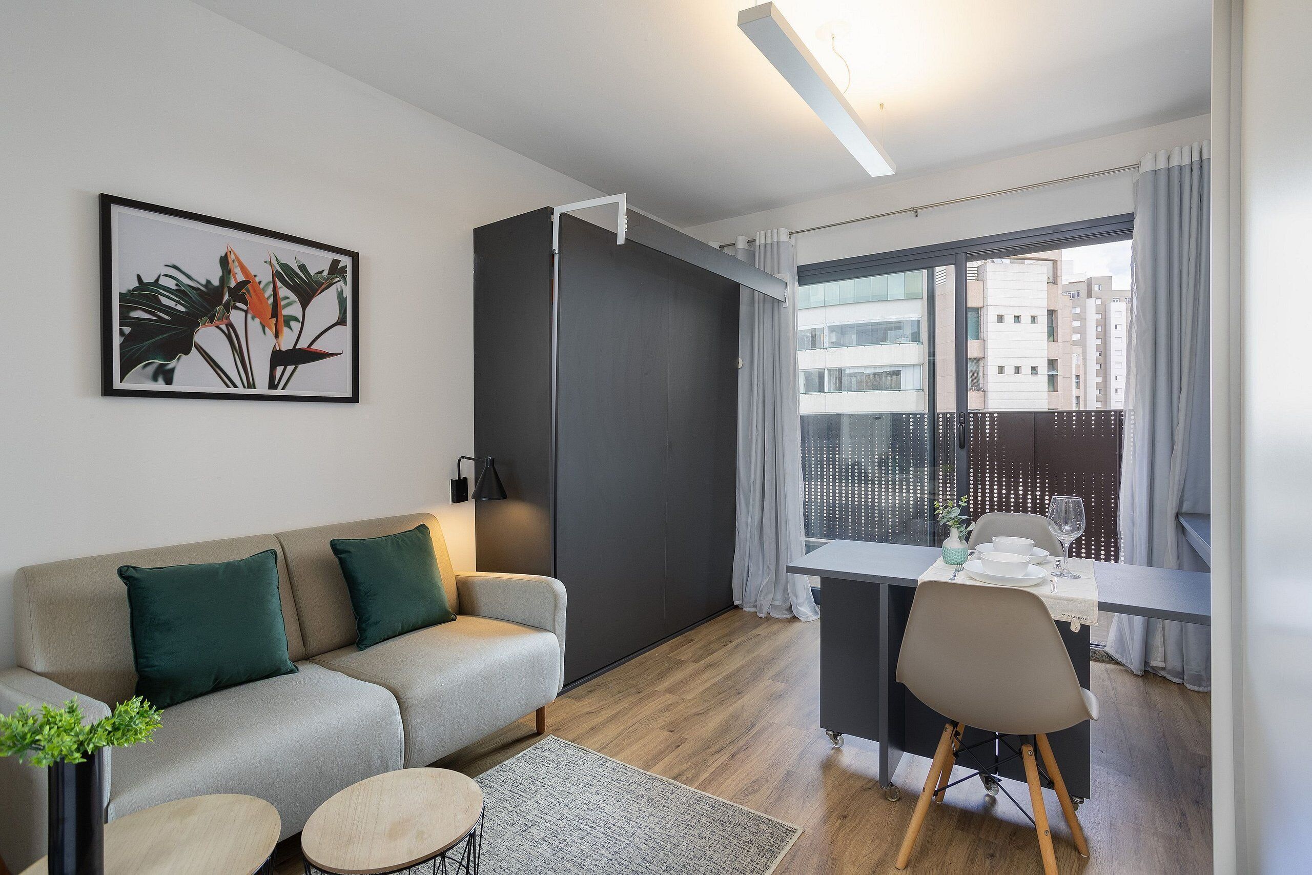 Apartamento básico | Área de estar | TV