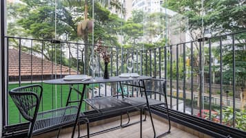 Apartamento executivo | Opções para refeição ao ar livre