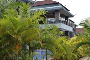 Garden - Palm Kalash Hotel (Lusaka)