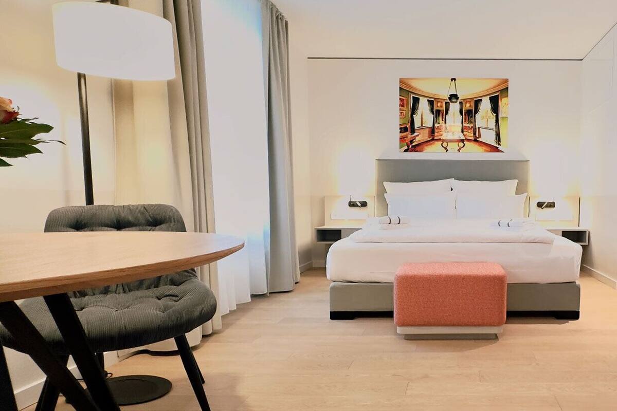 1 bedroom, premium bedding, in-room safe, soundproofing