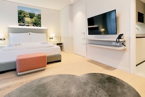 City Apartment | Premium bedding, in-room safe, soundproofing, free cots/infant beds - Elisapart - Apartments am Sommerschloss (Potsdam)