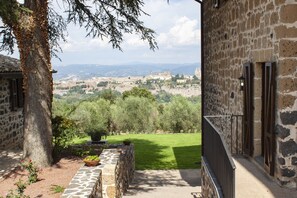 Property grounds - La Campana at Pietra Campana - Villa in Orvieto (Orvieto)