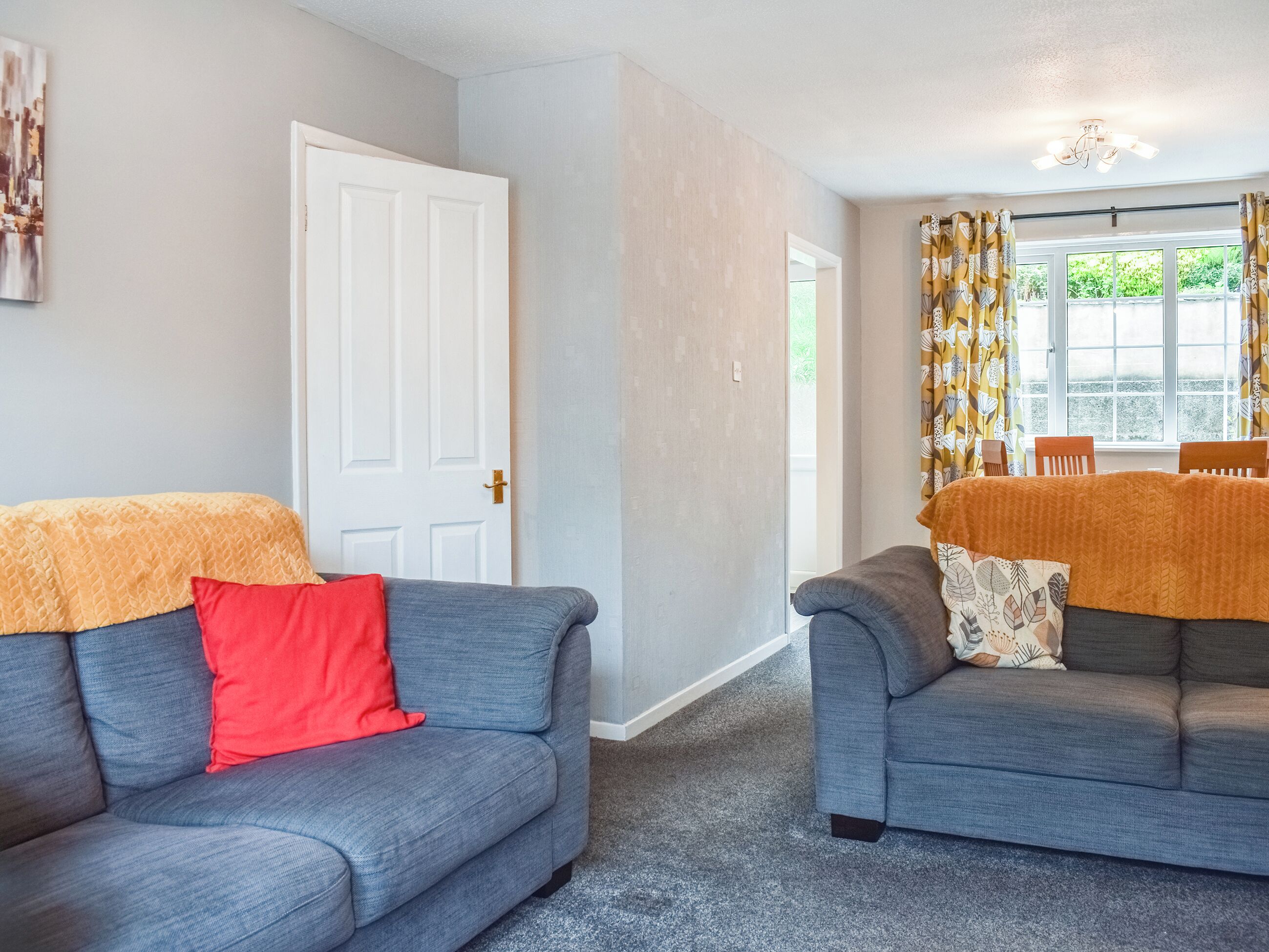 3 Bedroom Accommodation In Windermere - Windermere