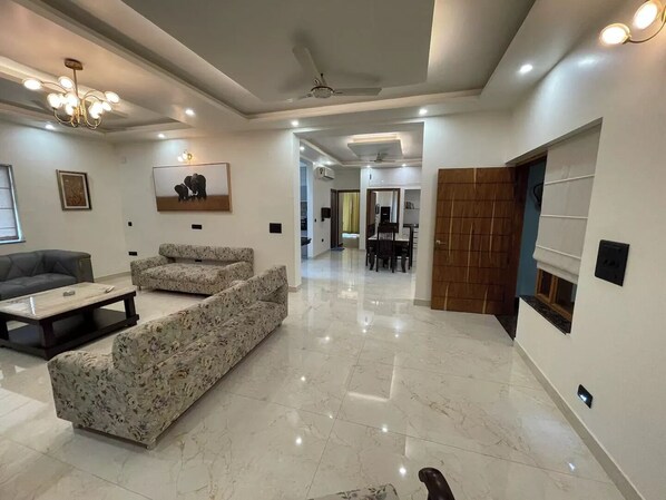 Living area - The Palatial Homes- Luxury home stay in Dehradun
(Dehradun)