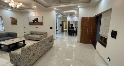 The Palatial Homes- Luxury home stay in Dehradun