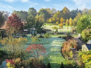 Property grounds - 2 bedroom accommodation in Burgate, near Diss (Burgate, near Diss)