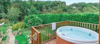 3 bedroom accommodation in Drybrook