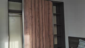 2 bedrooms