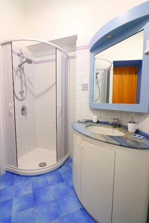 Chambre Confort | Salle de bain