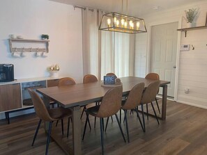 Dining - The Gathering Place PEC (Prince Edward)