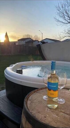 Bain à remous extérieur