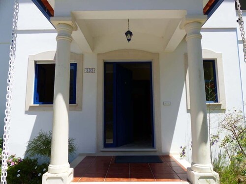 Casa Cecilia - Seaside Serenity and Coastal Charm