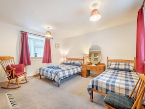 2 bedrooms, free WiFi, bed sheets - 2 bedroom accommodation in Minard, near Inveraray (Minard, near Inveraray)