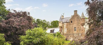 Welcome to the charming and historic Hallgreen castle in Inverbervie.