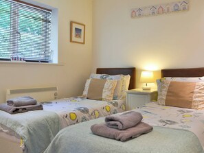2 bedrooms, bed sheets