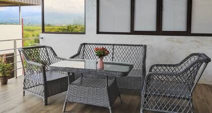 Cozy 2-bedroom apartment