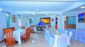 Restaurant - MARKDON VILLAGE HOTEL (Dodoma)
