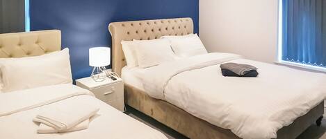 2 chambres, accĂšs au Wi-Fi (inclus), literie fournie