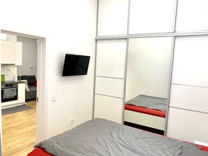 1 bedroom, WiFi, bed sheets