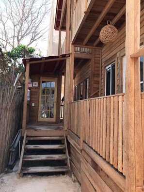 الإطلالة من المنشأة