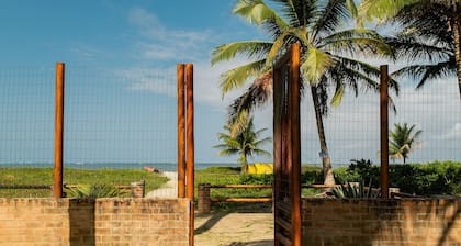Maravilhosa casa pé na areia em Itamaracá
