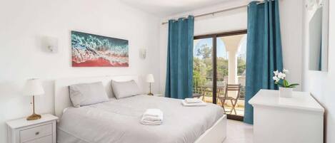 2 Schlafzimmer, Bügeleisen/Bügelbrett, Reisekinderbett, WLAN