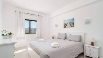 2 Schlafzimmer, Bügeleisen/Bügelbrett, Reisekinderbett, WLAN