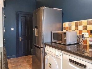 Dishwasher - 2 bedroom accommodation in Musselburgh, near Edinburgh (Musselburgh, near Edinburgh)
