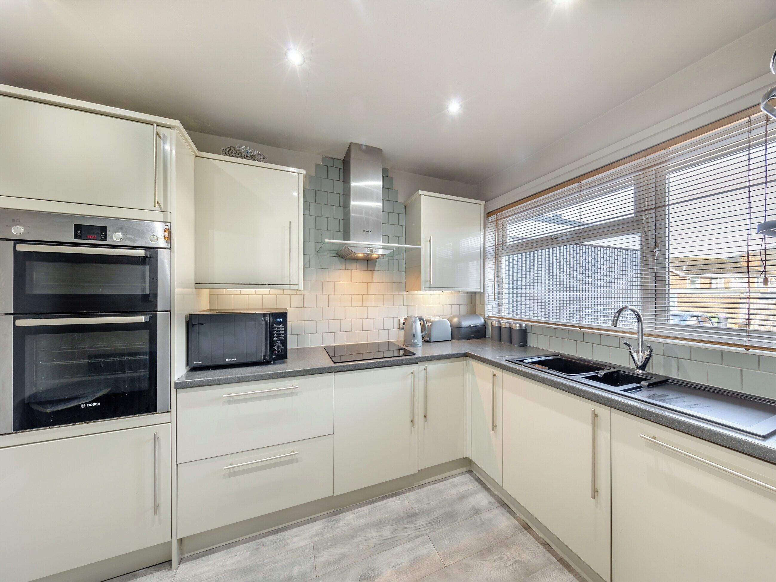 Diskmaskin och barnstol